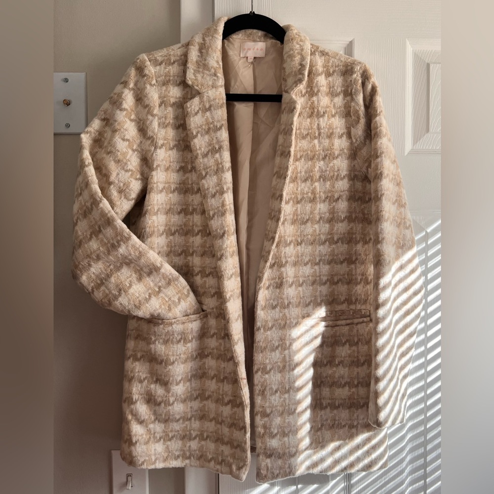 Houndstooth blazer coat